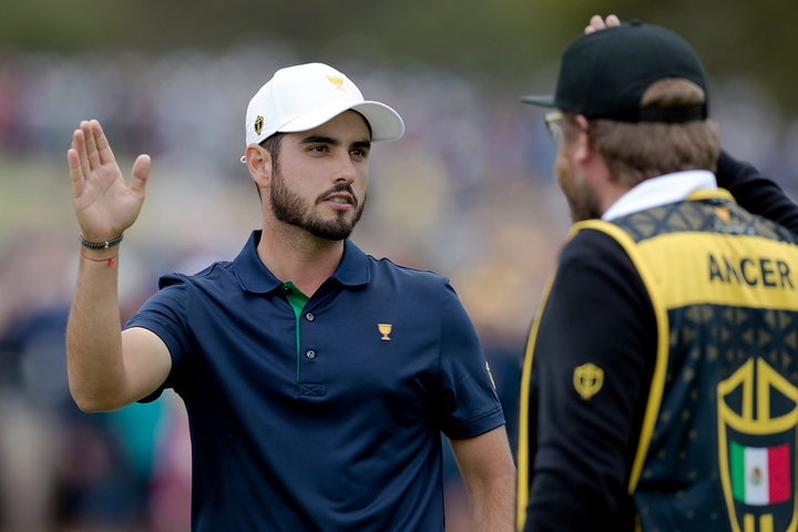 Abraham Ancer þaggar niður slúðrið Kylfingur