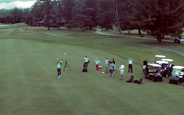 Video: Bubba reynir að slá niður dróna
