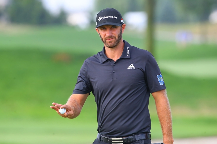 Dustin Johnson með eins höggs forystu fyrir lokahringinn