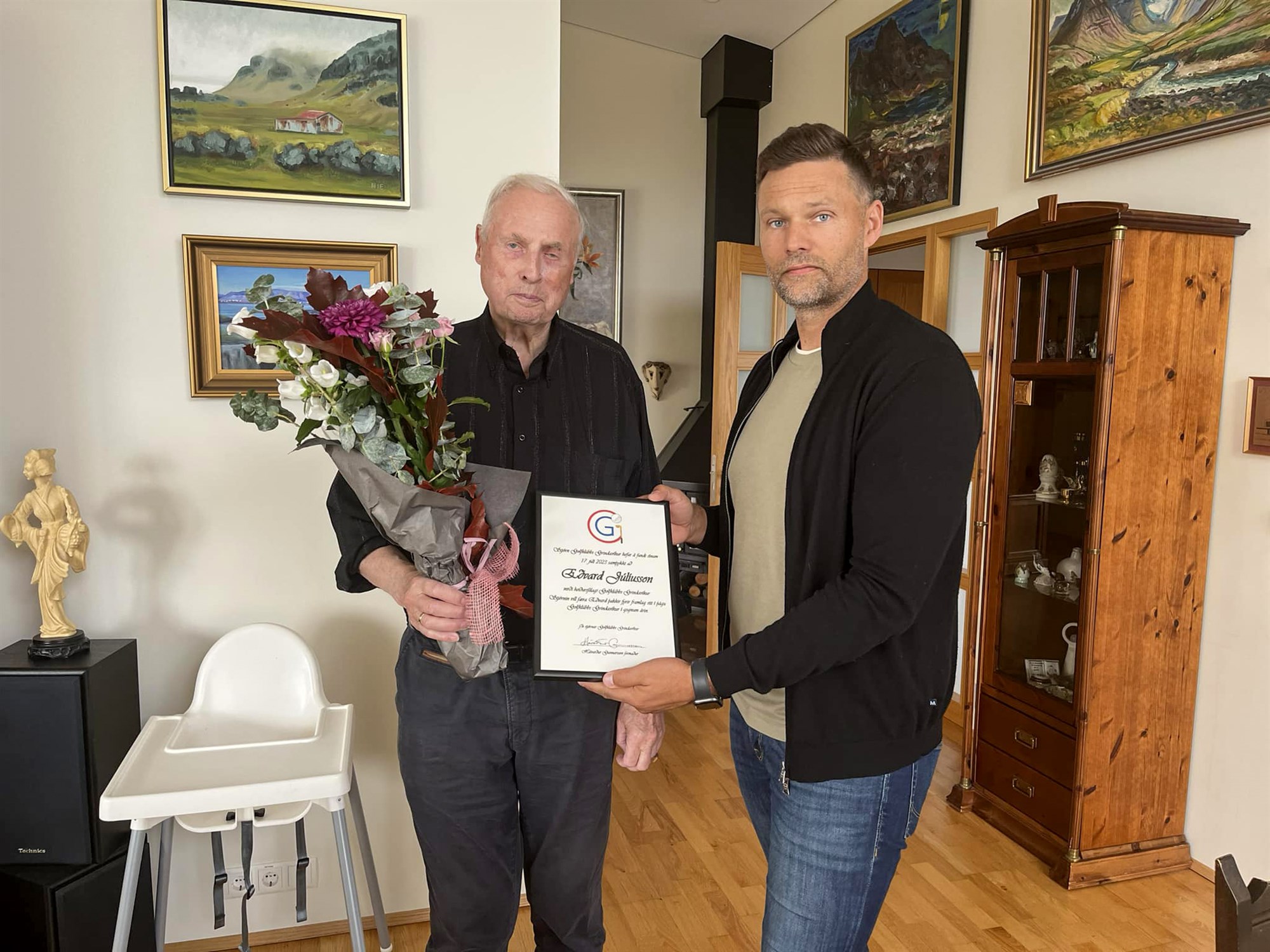Eðvard Júlíusson gerður að heiðursfélaga GG