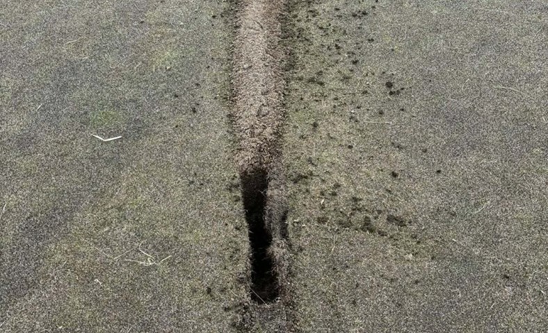 Mótorhjólakappi spólaði upp „nýja“ holu 17. flötinni á Hvaleyri 