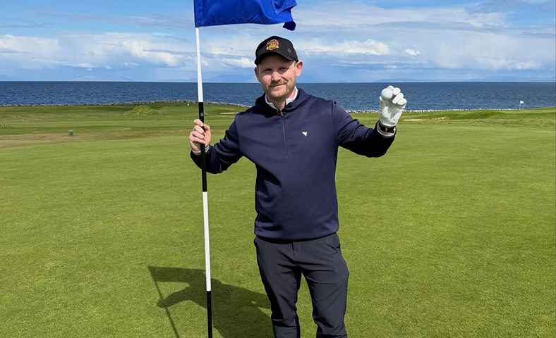 Garðar með albatross í Leirunni