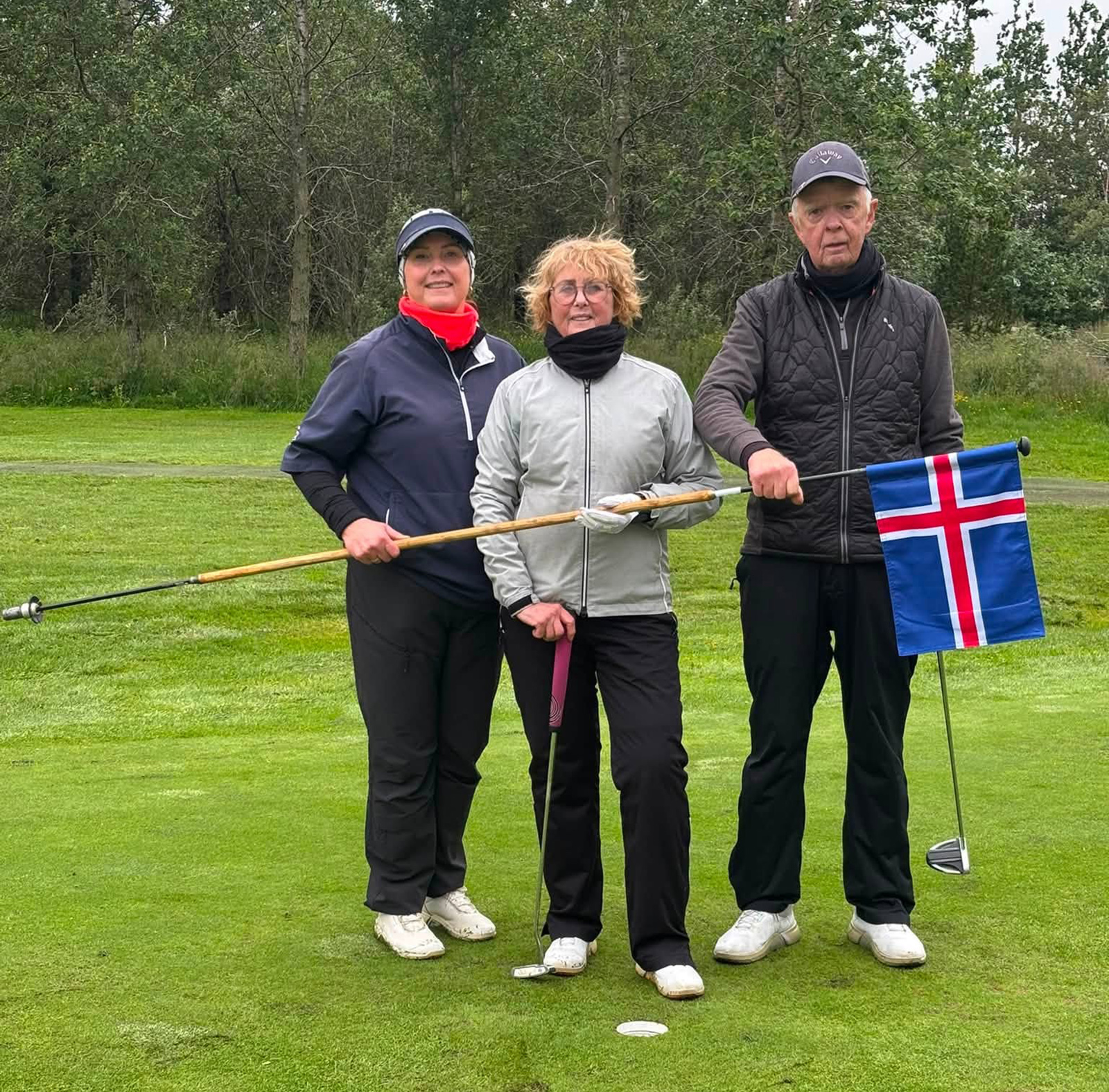 Íslenski fáninn á átjándu á Selsvelli á Flúðum