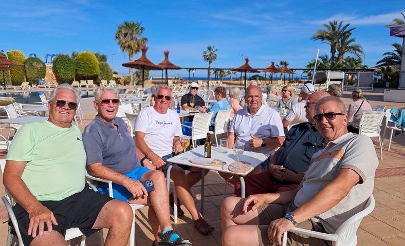 Fjöldi íslenskra kylfinga á Spáni - Keflavíkurgengi og Golfklúbburinn Teigur