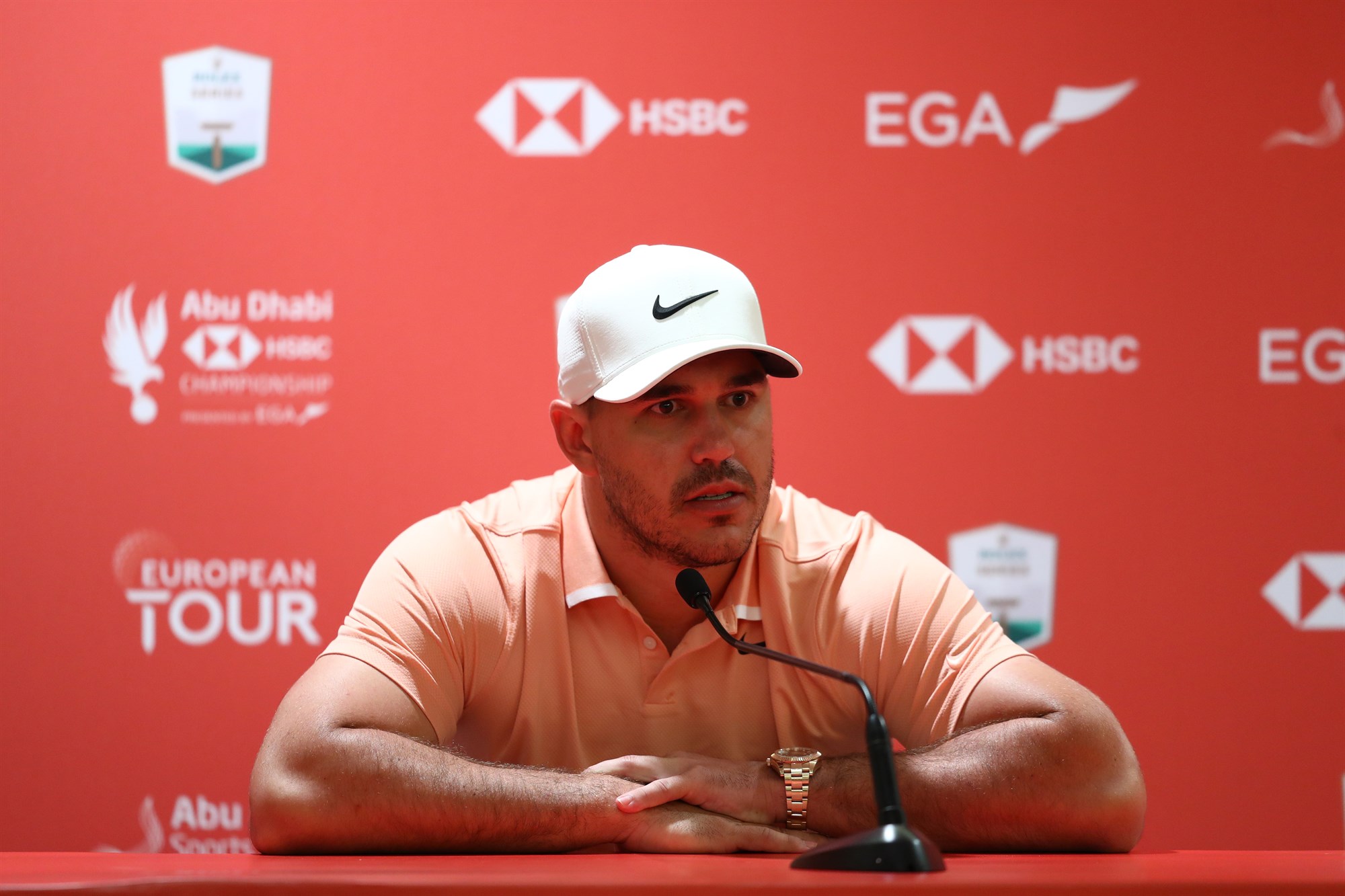 „Ég veit ekki hvað hann var að gera, byggja sandkastala,“ segir Koepka um Patrick Reed