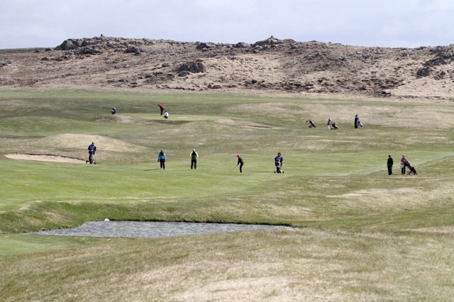 Hvenær opna golfvellir landsins?