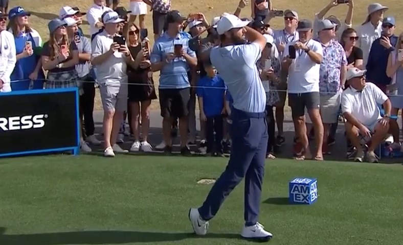 Besti kylfingur heims byrjar árið með látum