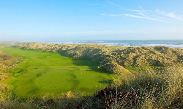 Trump reisir annan golfvöll í Aberdeen