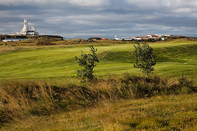 Stykkishólmur: Skemmtilegur 9 holu völlur og tjaldsvæði við hliðina á